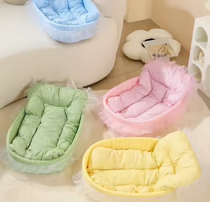 All-Season Pet Bed for Dogs & Cats - Checkered Small Bed with Soft Plush Fabric, Washable & Detachable Pet Mat, Non-Sticky to Fur, Easy to Clean, Ruffle Details - Cozy Sleeping for Indoor Cats & Small Dogs, Cat Bed, Playful D
